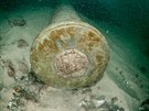 Potápi na míst objevili bronzový kánon na kterém je státní znak Portugalska....