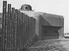 Výstavba tkého opevnní se rozbhla v letech 19361937 také na pedmostí...