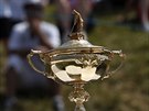 Trofej, o kterou soupei nejlepí golfisté týmu USA a Evropy pi Ryder Cupu.