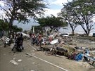 Indonéský ostrov Sulawesi postihlo silné zemtesení, které následovala a...