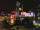 Zchrani v Ostrav zasahovali u nehody tramvaje slo 11 a osobnho...