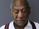 Bill Cosby na policejním snímku po odsouzení za znásilnní z roku 2004 (25....