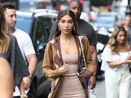 Dj Chantel Jeffriesová si sice vybrala svetr se vzorem, kterým by nepohrdl ani...