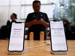 iPhone XS a XS Max fronta