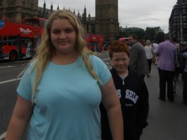 Nesná�ela pohyb a milovala nezdravé jídlo. Obézní studentka Josephine...