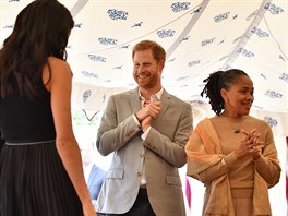 Reakce prince Harryho po ei vévodkyn Meghan (Londýn, 20. záí 2018)