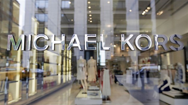 Michael Kors kupuje italskou módní značku Versace.