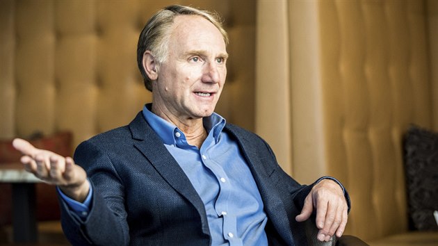 Dan Brown