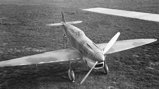 Avia B.35, první prototyp