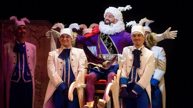 Šaldovo divadlo v Liberci uvede Rossiniho operu Popelka. Premiéra bude v pátek, další představení v neděli. Snímky jsou z generální zkoušky.