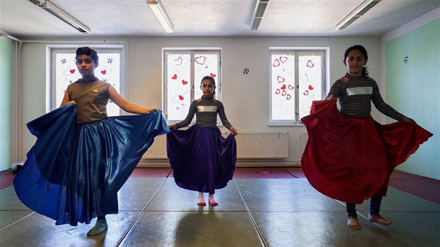 Jednou z možný aktivit pro děti a mládež v Erku jsou různé taneční aktivity. Ty patří mezi nejoblíbenější. (18. září 2018)