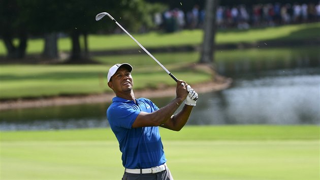 Tiger Woods ve tetm kole turnaje Tour Championship.