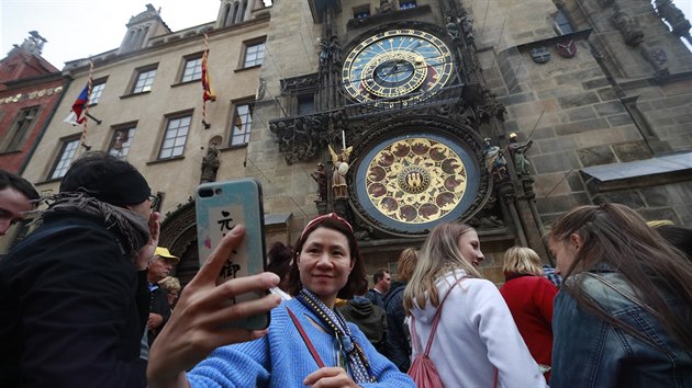 Orloj na Staroměstském náměstí je po měsících oprav znovu funkční. (28. září 2018)