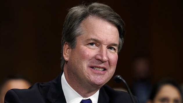 Kandidát do Nejvyššího soudu Brett Kavanaugh vypovídá v právním výboru Senátu USA o obvinění ze sexuálního napadení. (27. září 2018)