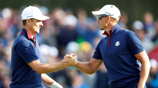 Justin Rose (vlevo) a Henrik Stenson z tmu Evropy maj dvod ke spokojenosti.