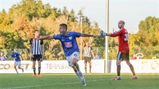 Christián Frýdek z Táborska se raduje ze vst�eleného gólu do sít� �eských...