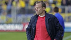 Trenér Opavy Ivan Kopecký bhem utkání proti Slovácku.