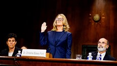 Christine Blasey Fordová vypovídá v právním výboru Senátu USA o sexuálním...