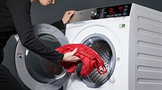 Nií teploty praní chrání barvy i jemná vlákna.