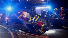 Policisté z Boru u Tachova havarovali b�hem pronásledování �idi�e kamionu,...