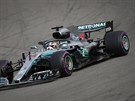 Britský jezdec Lewis Hamilton bhem Velké ceny Ruska formule 1