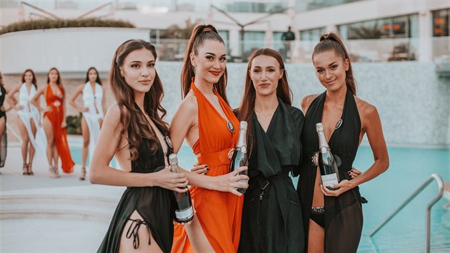 Finalistky Miss Czech Republic 2019 a editelka soute Taana Makarenko na soustedn v Chorvatsku