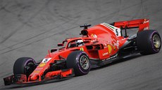 Nmecký jezdec Sebastian Vettel bhem Velké ceny Ruska formule 1