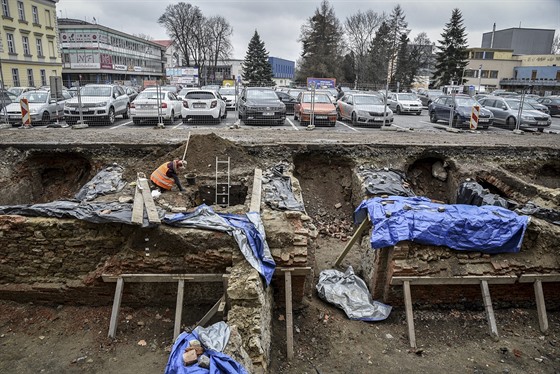 Stovky let nazpátek se mohli podívat archeologové díky vykopávkám, které v...