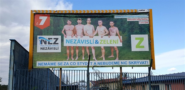 Billboard s nahái havíovské koalice NEZ a Zelených.