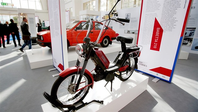 Motocykl Babetta 210 se zaal ve slovenských podnicích ZVL vyrábt v roce 1983....