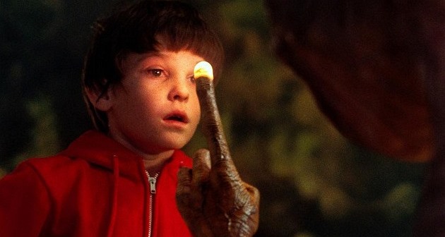 Slavného E.T. mimozemšťana hrál jedenáctiletý chlapec bez nohou