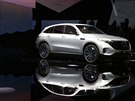 Mercedes na autosalonu v Paíi pedstaví elektromobil EQC. První sériov...