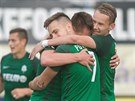 Fotbalisté Jablonce oslavují gól v utkání proti Slovácku.