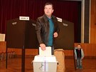 Pedseda SSD Jan Hamáek hlasoval v Dom kultury v Mladé Boleslavi. (5. íjna...