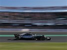 Lewis Hamilton svití za triumfem ve Velké cen Japonska formule 1.