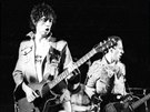 Mick Jones a Joe Strummer z kapely The Clash (1977)