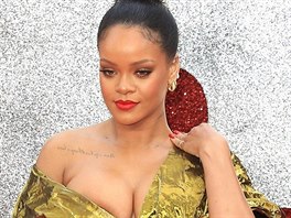 Zpvaka Rihanna (Londýn, 13. ervna 2018)