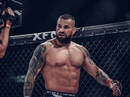 Karlos Vmola soupe v MMA s polskm bijcem Mateuszem Ostrowskm.