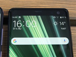 Nové Sony Xperia XZ3 se obejde bez výezu, zato má jinou designovou specialitu:...