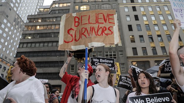 Lid v New Yorku protestovali proti nominaci Bretta Kavanaugha do Nejvyho soudu (4.10.2018)