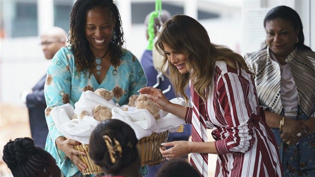 Prvn dma Spojench stt Melania Trumpov na nvtv Ghany (2. jna 2018)