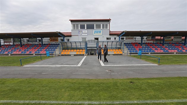 Na polenskm stadionu finiuj ppravy ped pohrovm utknm s praskou Spartou. Na divizi sem obvykle chod kolem dvou set divk. Nyn jich m bt patnctkrt vc.