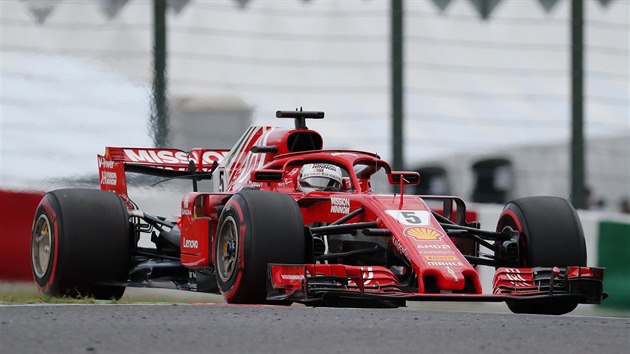 Sebastian Vettel pi kvalifikaci na Velkou cenu Japonska formule 1.
