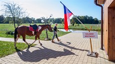 Volební místnost na rani Orlice ve tnkov u Hradce Králové. (5. íjna 2018)