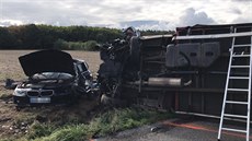 V Brandýse nad Labem se srazilo nákladní a osobní auto. Nákladní pitom...