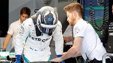 Valtteri Bottas ze stáje Mercedes po tréninku na VC Japonska