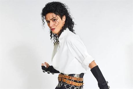 Eva Bureov jako Michael Jackson v Tvoje tv m znm hlas.