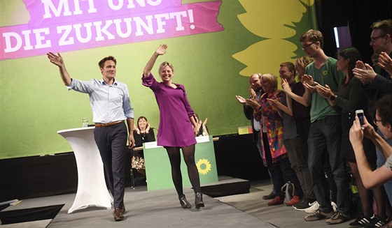Budoucnost je nae. Volební lídi bavorských Zelených Katharina Schulzeová a...