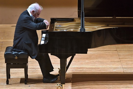 Daniel Barenboim hrál na klavír, který byl vyroben speciáln pro nj