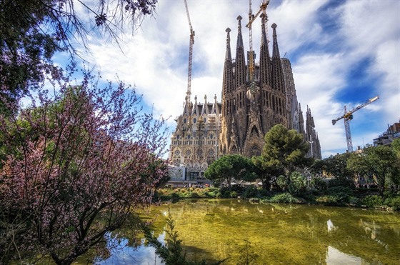 Jedno z největších lákadel Barcelony. Sagrada Familia slavného architekta...